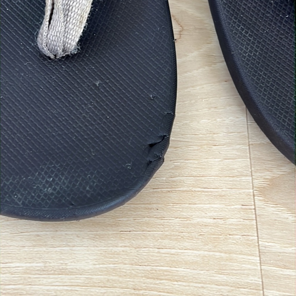 Men’s reef flip flops great condition, size 13 - Picture 2 of 3